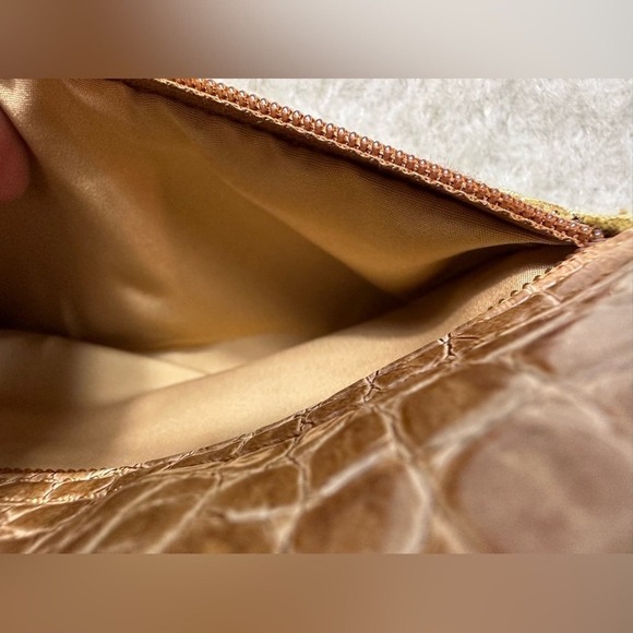 Liz Claiborne Women’s Tan Croc Embossed Floral Y2K Handbag Shoulder Bag - Picture 2 of 7